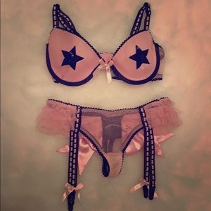 Lacy pink with sequin black stars lingerie set